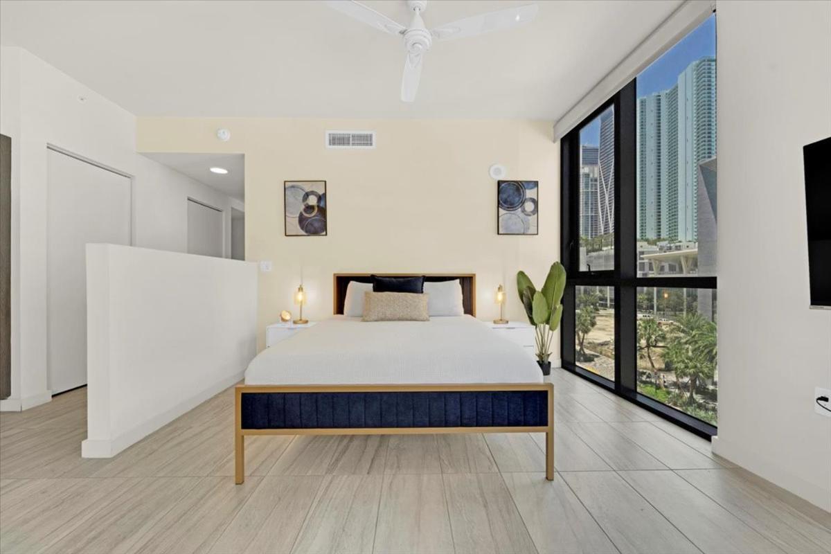 Devereaux Miami Luxury One-Bedroom And Studios Exteriér fotografie