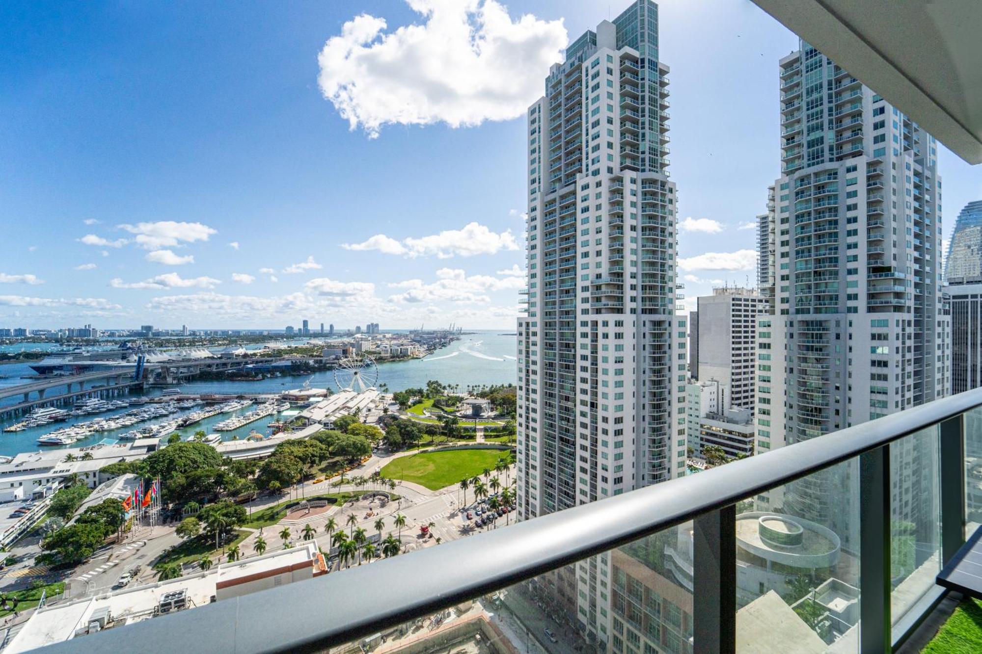 Devereaux Miami Luxury One-Bedroom And Studios Exteriér fotografie