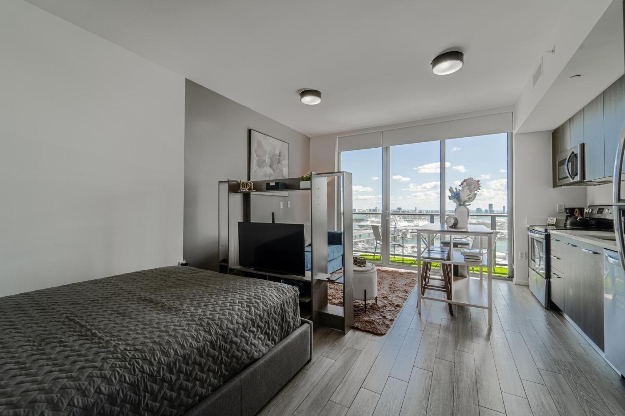 Devereaux Miami Luxury One-Bedroom And Studios Exteriér fotografie