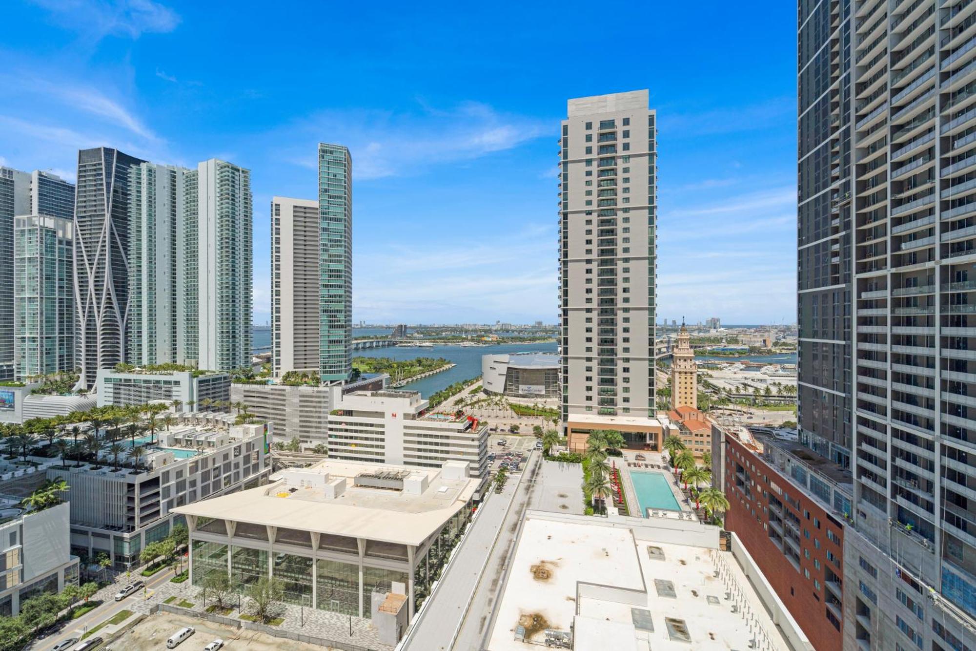 Devereaux Miami Luxury One-Bedroom And Studios Exteriér fotografie