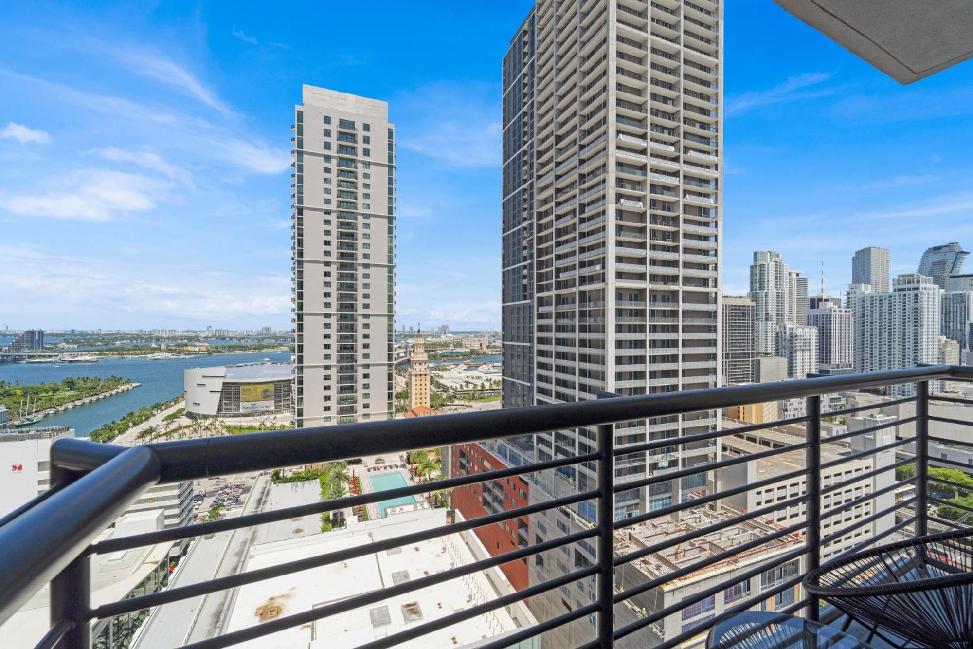 Devereaux Miami Luxury One-Bedroom And Studios Exteriér fotografie